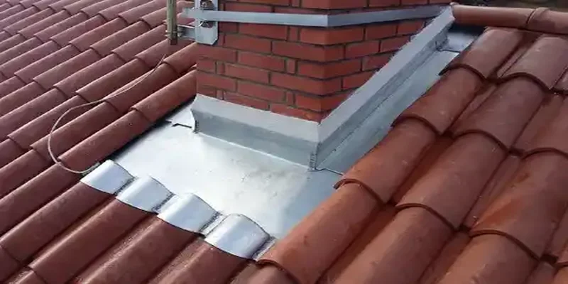 travaux de zinguerie et pose de gouttières zinc à La Chapelle Blanche